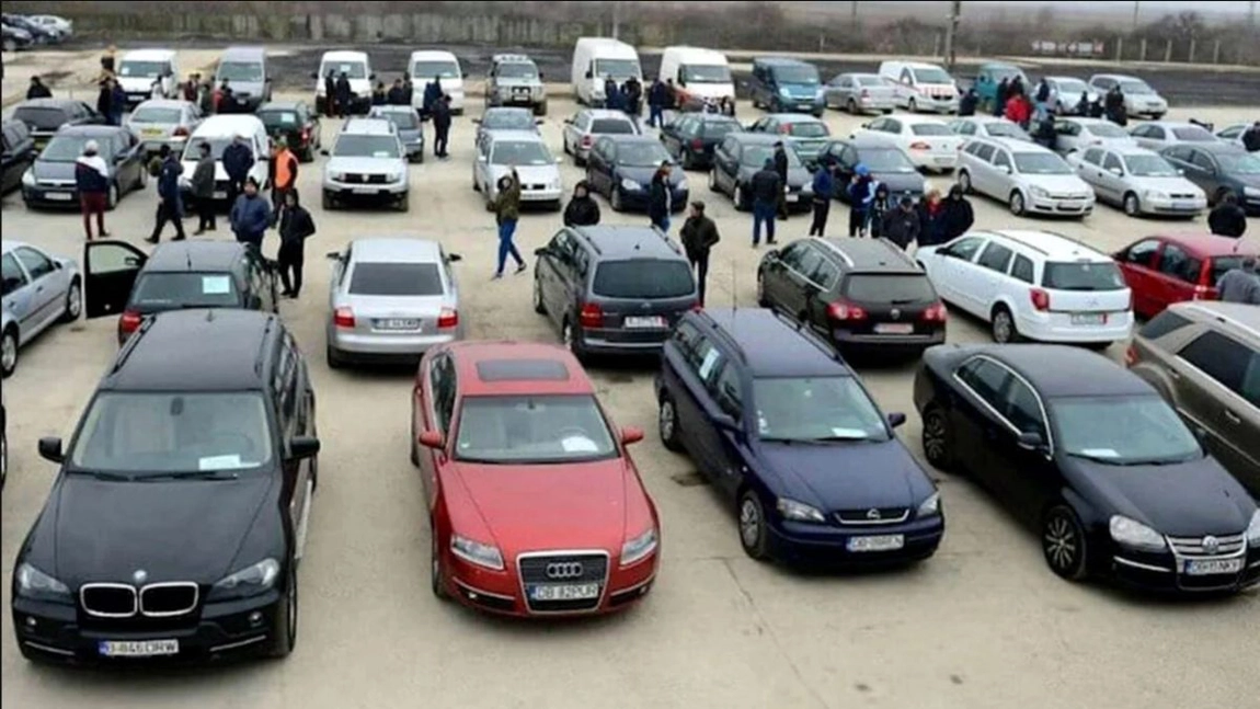 O primărie din România vinde mașini la preț de nimic. Un BMW costă doar 350 de lei, iar un Mercedes, 200 lei