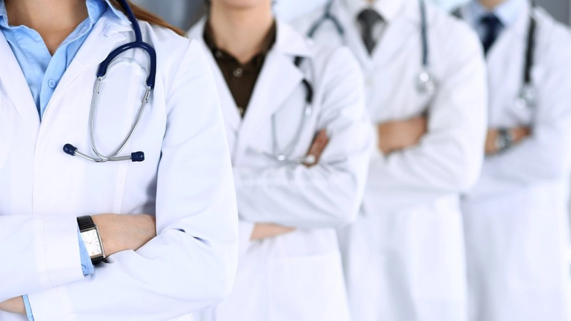 Medicii sunt nemulțumiți de plata gărzilor din spitale. Se cere demisia lui Rafila în cazul în care nu vine cu un rezultat
