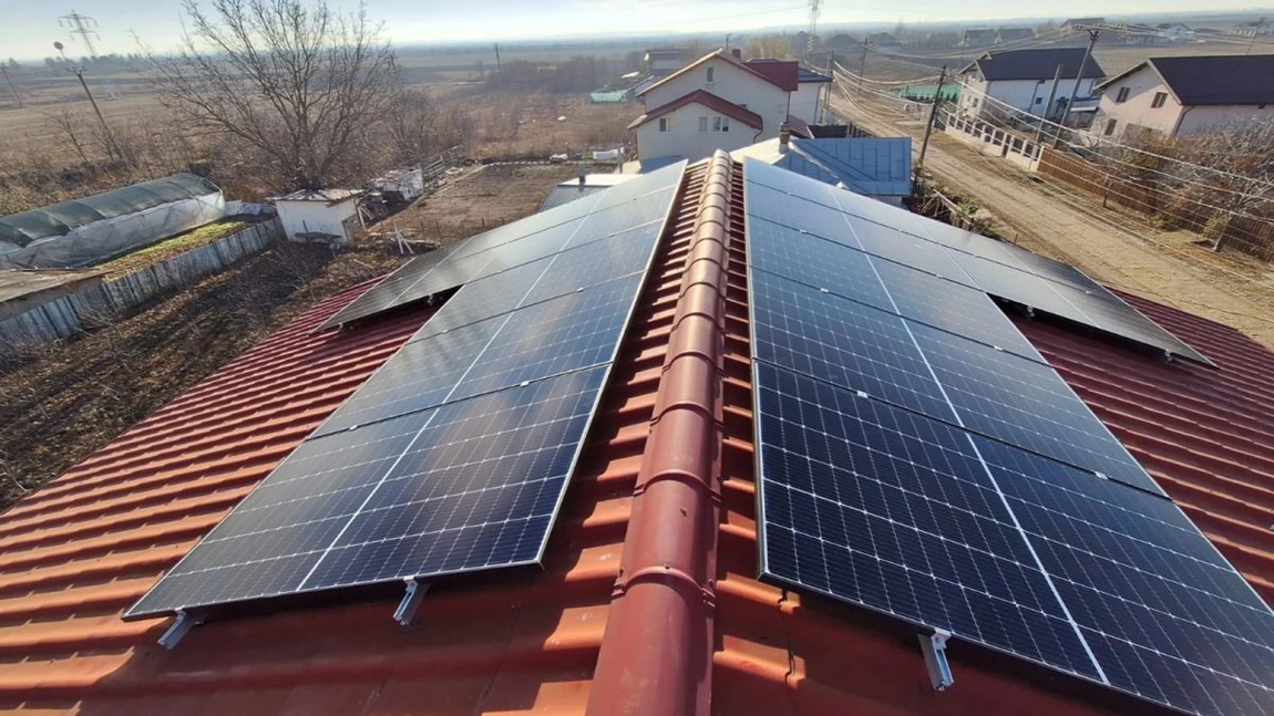 Sute de dosare ale ieșenilor, aprobate în programul Casa Verde Fotovoltaice 2024. Fiecare beneficiar primește 30.000 de lei/proiect