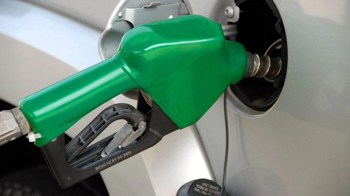 Prețul benzinei și motorinei astăzi, 3 martie 2025. Cât trebuie să scoată din buzunar șoferii pentru un litru de combustibil