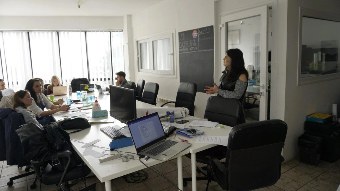 Profesori din Iași participanți în proiecte Erasmus+ având ca temă managementul școlar