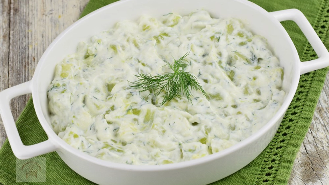 Iată cum poți prepara cea mai bună salată de dovlecei copți