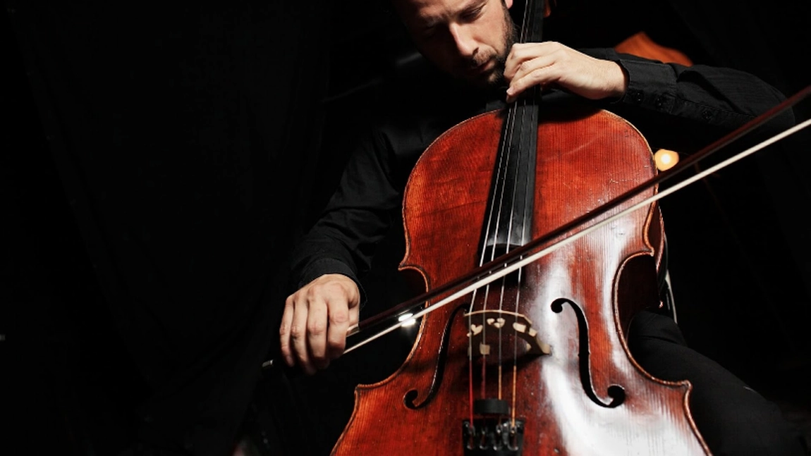 Violoncelul: de ce să învețe copilul tău să cânte la acest instrument?