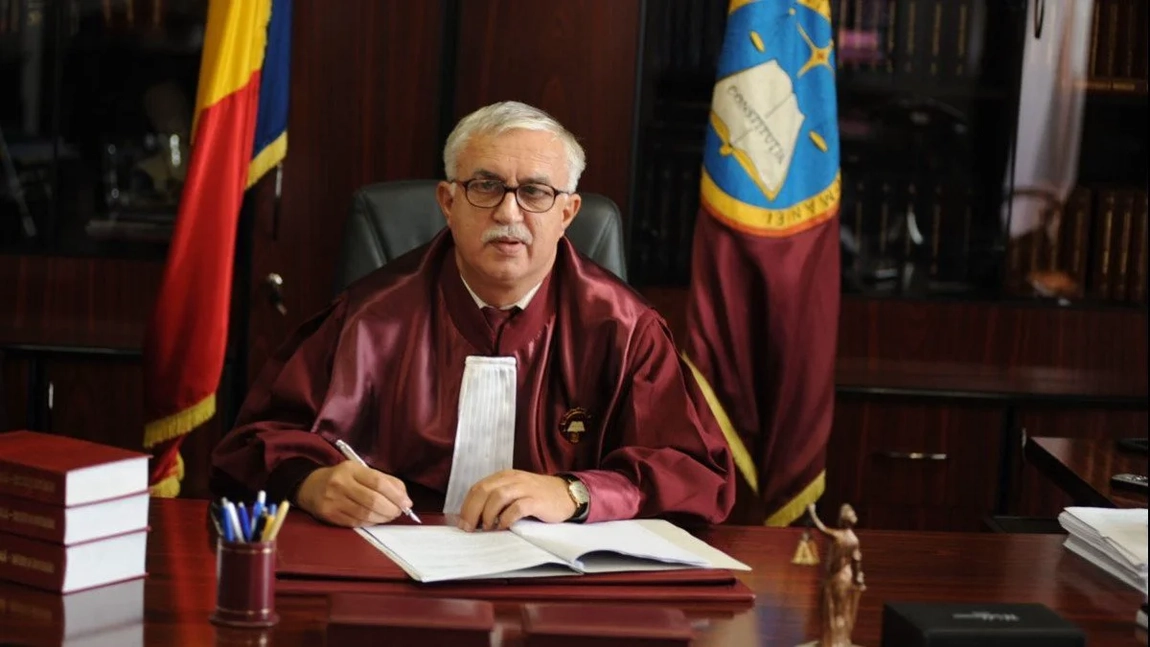 Fostul judecător al Curţii Constituţionale Augustin Zegrean spune ce se va întâmpla acum, după hotărârea Curţii de Apel Ploieşti