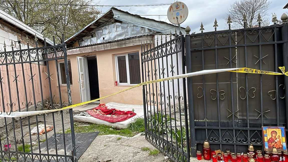 Filmul complet al tragediei! Ea este tânăra de 19 ani care s-a spânzurat în Tătărași. A fost găsită moartă într-o casă nefolosită, de către fratele iubitului ei