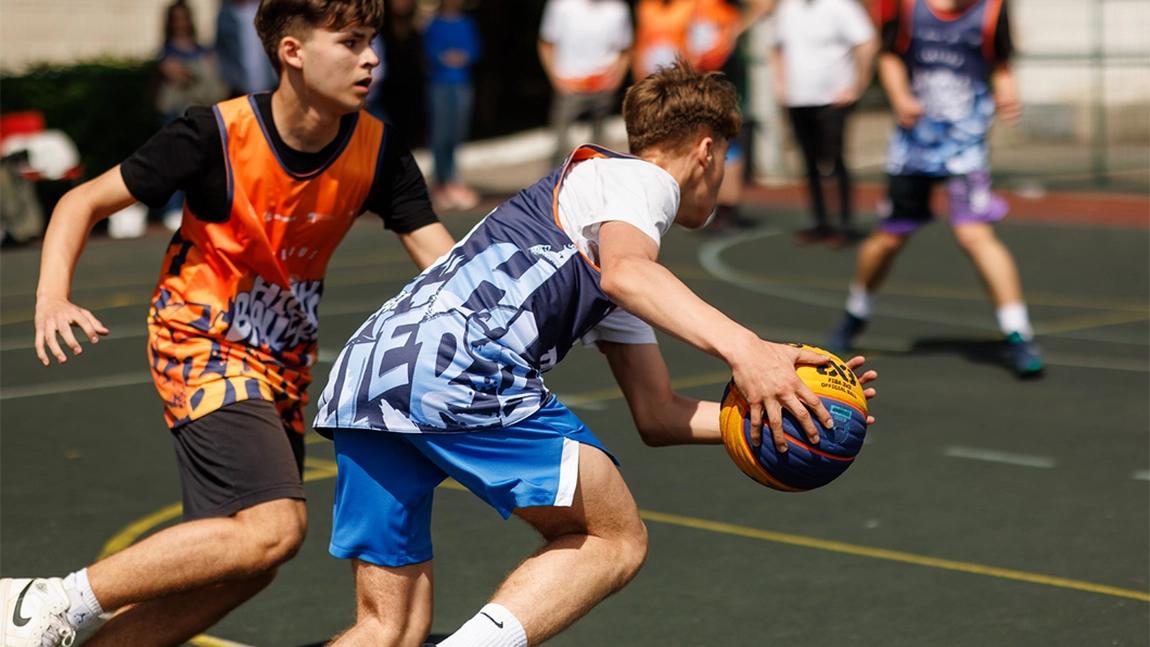 Începe campionatul de baschet Iulius High Ballers! Vino să îți susții echipa preferată și bucură-te de spectacol!