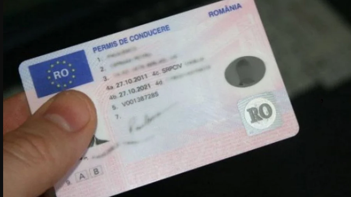 Un tânăr le-a arătat polițiștilor din Iași un permis de conducere fals atunci când a fost oprit în trafic. Iată ce a urmat