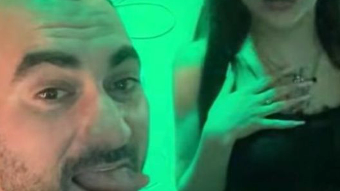 Pescobar s-a distrat cu o influenceriță de doar 19 ani! Cine este tânăra cu care a petrecut toată noaptea
