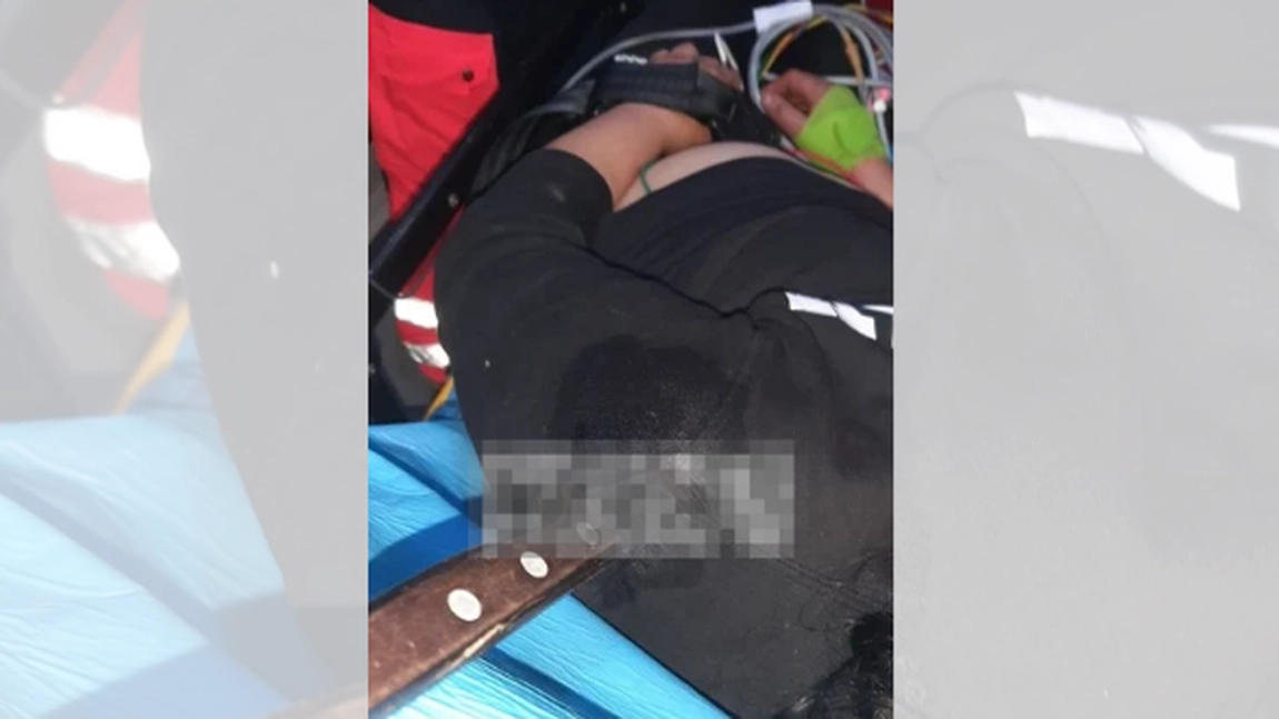 Incident în Podu Iloaiei: O femeie de 45 de ani a căzut accidental într-un cuțit