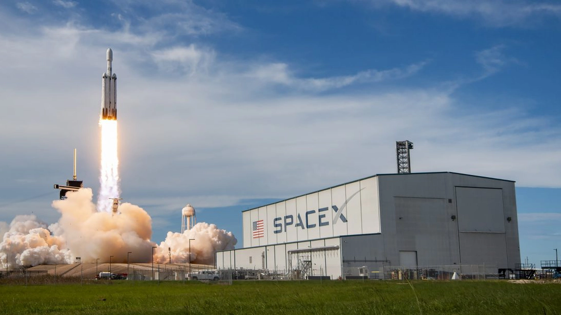 România sprijină oficial inițiativa SpaceX de a moderniza reglementările internaționale privind comunicațiile prin satelit