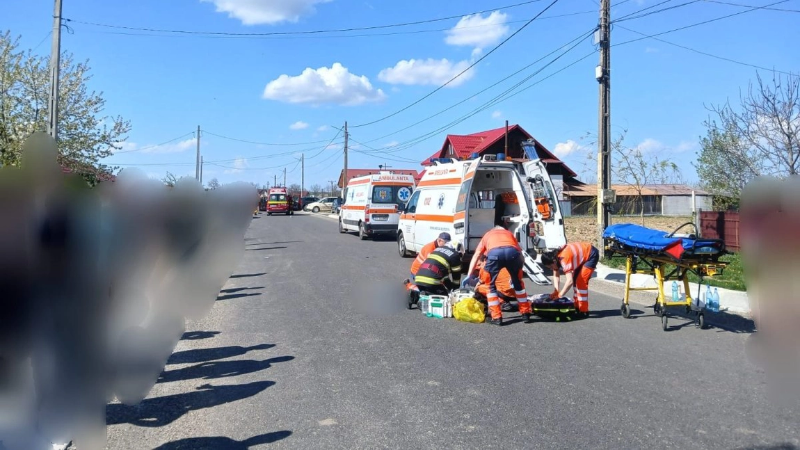 Tragedie în Suceava! O tânără de 23 de ani și-a pierdut viața, iar fetița ei de doar 4 ani a fost grav rănită după un accident rutier