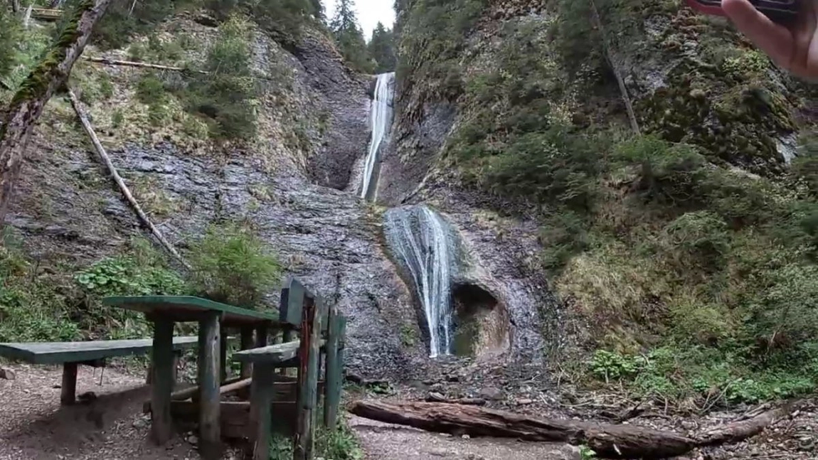 Cascada Duruitoarea, o minune a naturii. Iată de ce trebuie să o vizitezi