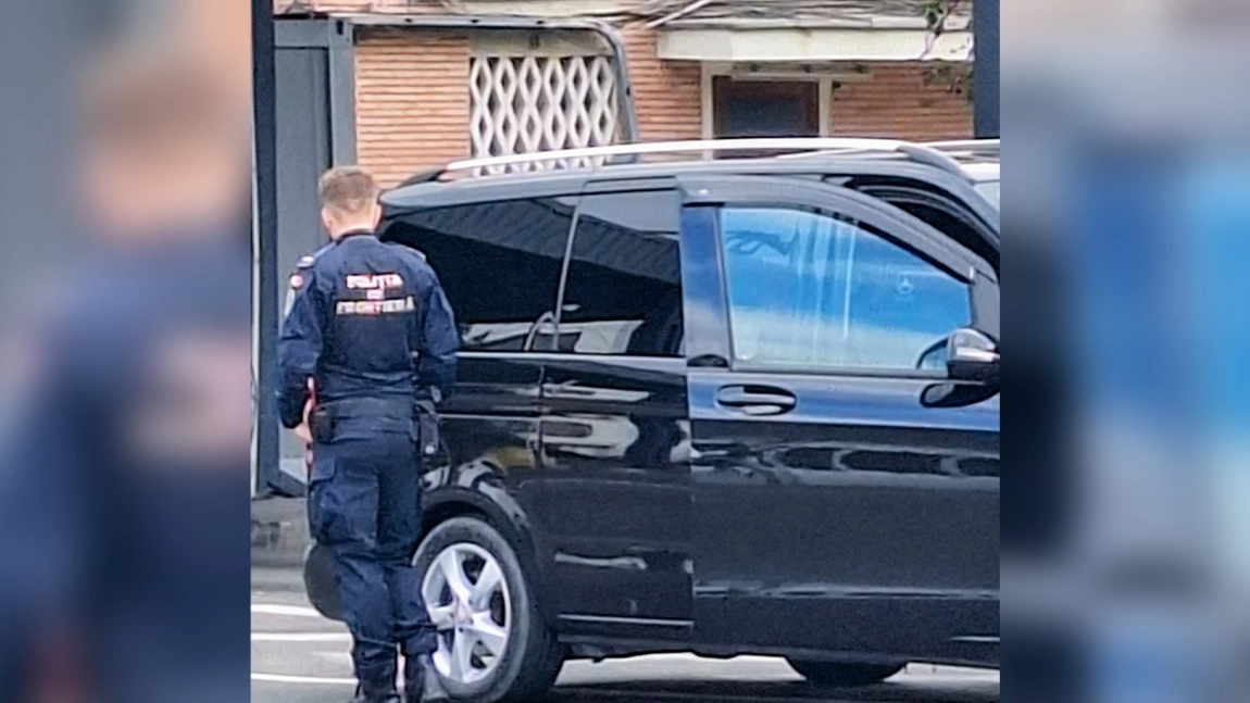 A prezentat la control un document fals pentru autoturismul neînmatriculat pe care îl conducea