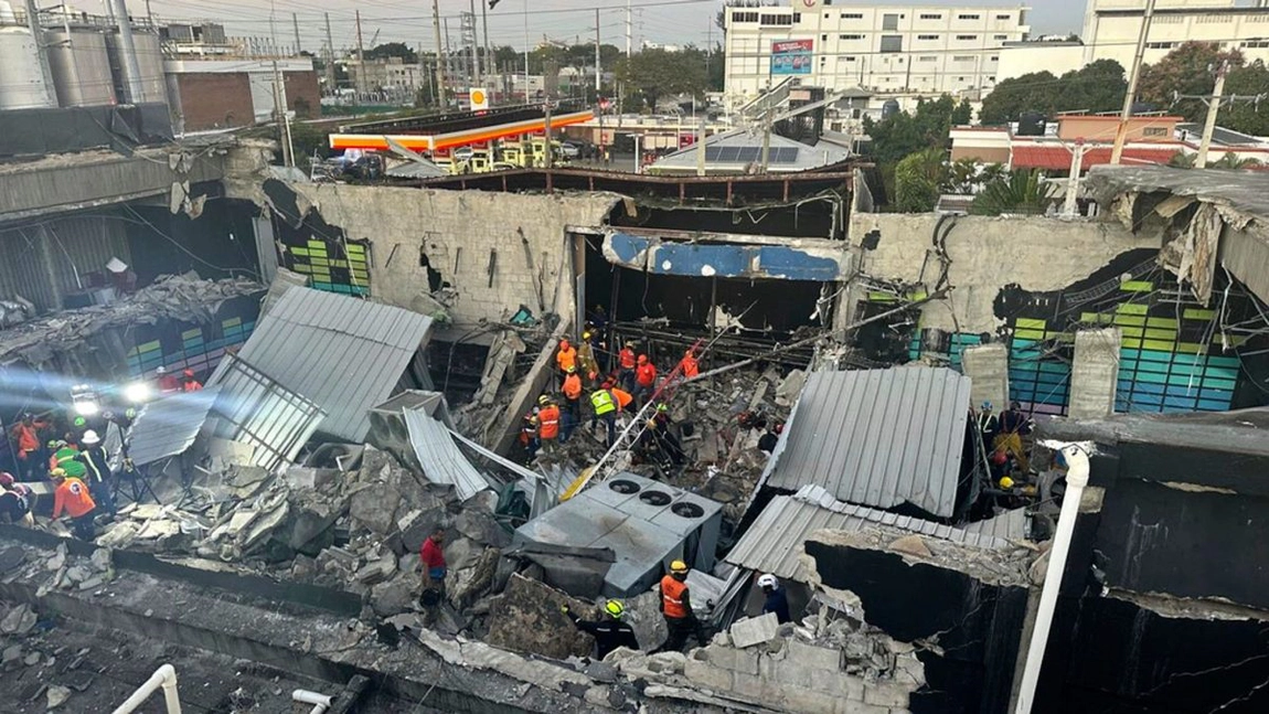 Cel puțin 44 de persoane au murit după ce acoperișul unui club de noapte din Santo Domingo s-a prăbușit. Dezastrul s-a produs în timpul unui spectacol