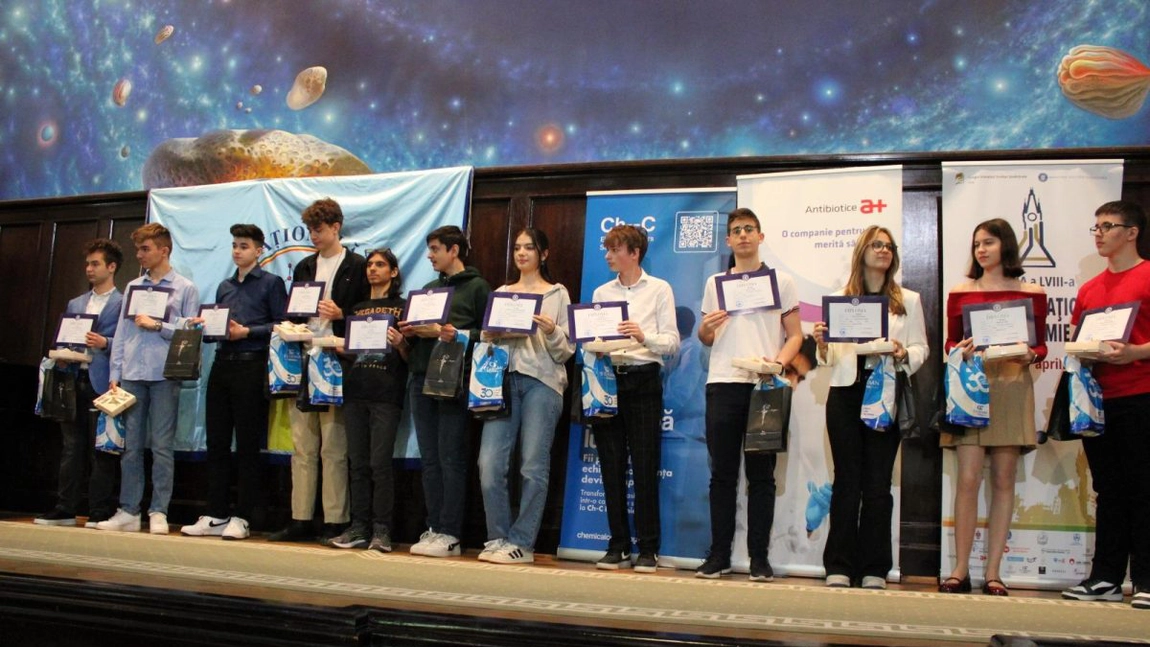 Festivitate de premiere a Olimpiadei Naționale de Chimie care s-a desfășurat la Iași în perioada 23-27 aprilie