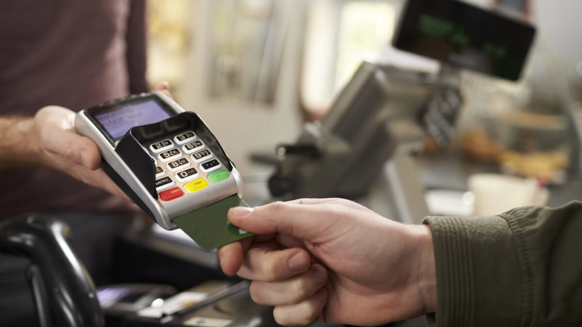 Tentativă de fraudă în supermarketuri! Ce se întâmplă cu cardurile de fidelitate chiar înainte de Paști!