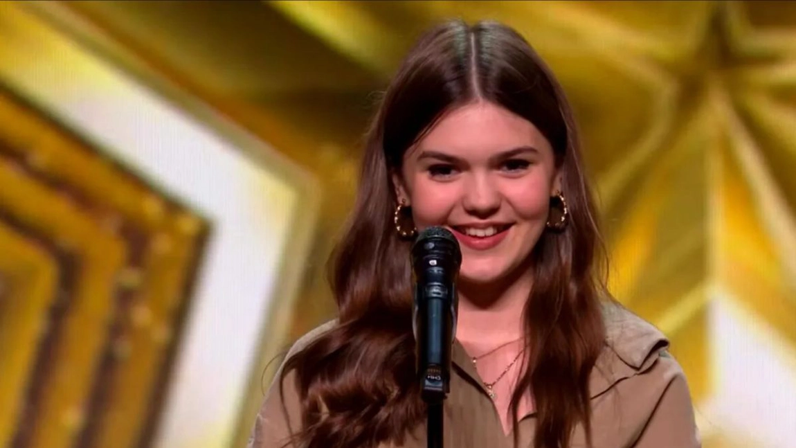 Maya Giotea, adolescenta care a uimit juriul de la Britains Got Talent. A primit cel mai rapid Golden buzz din istoria emisiunii