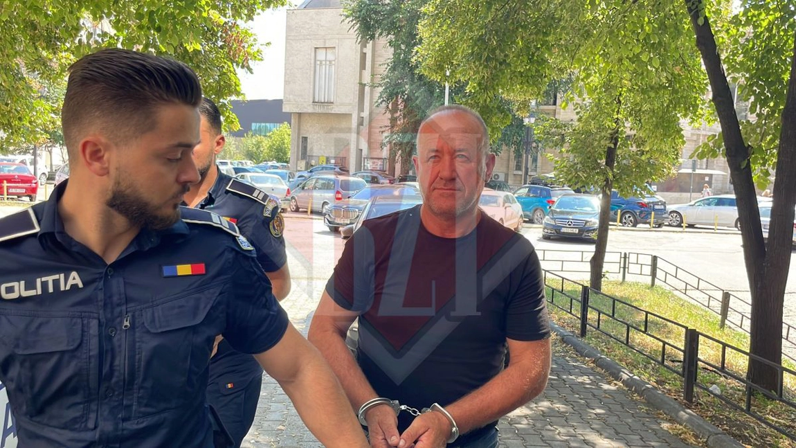 Fostul primar de la Schitu Duca, Mihai Mihalache, a încercat să scape din arest. Stă de 9 luni după gratii, pentru că și-a bătut joc de mai mulți amărâți