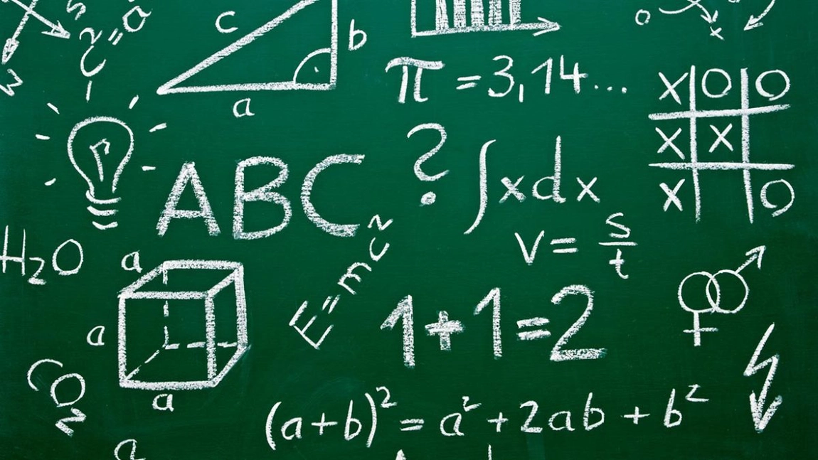 Elevii ieșeni se pregătesc să participe la competiții internaționale de matematică