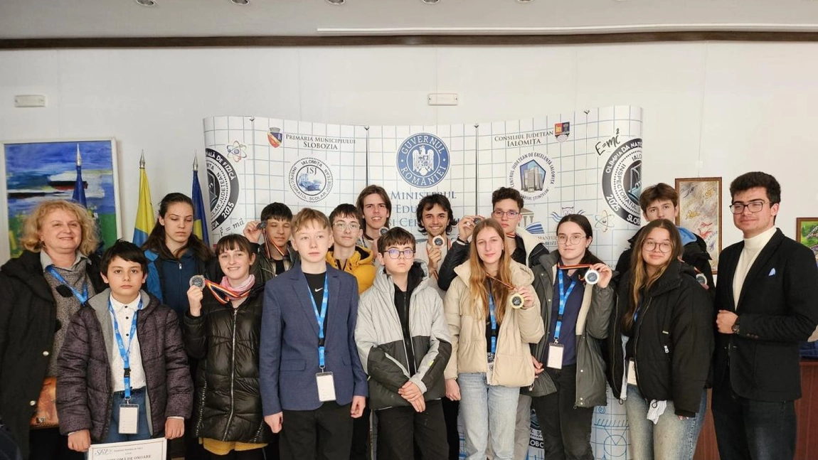 Lotul ieșean strălucește la Olimpiada Națională de Fizică 2025: 22 distincții pentru elevii din Iași