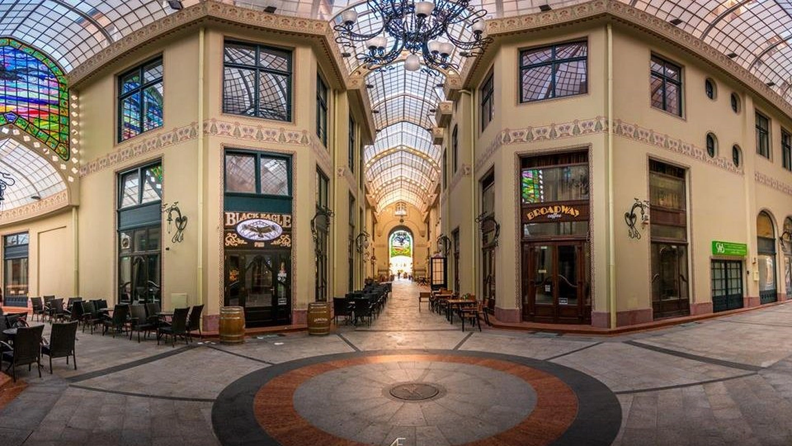 Palatul Vulturul Negru, o bijuterie din Oradea. Iată care este povestea acestui obiectiv turistic