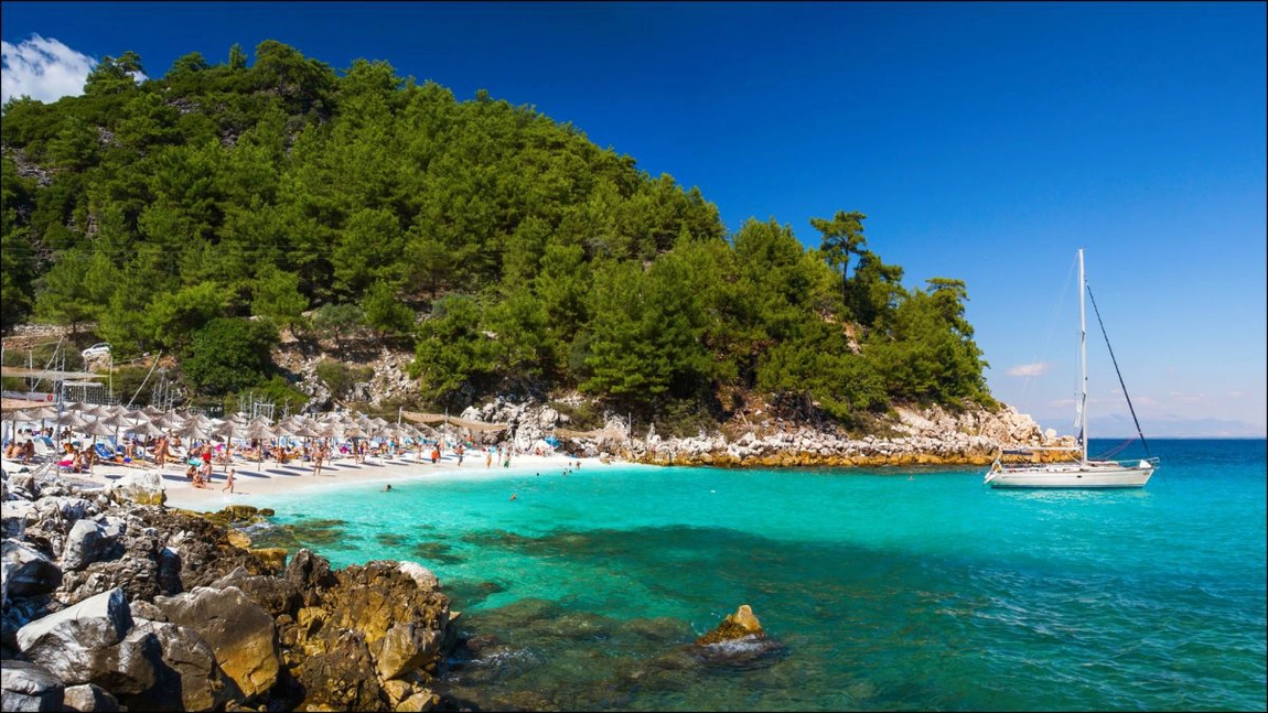 Topul celor mai frumoase plaje din Thassos – Iată tot ce trebuie să știi dacă te pregătești să pleci în vacanță