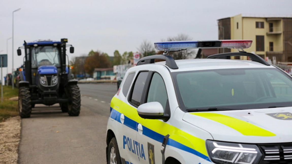 Un tânăr din Ciurea s-a urcat la volanul unui tractor, beat și fără permis: „Am zis să fac un bine”