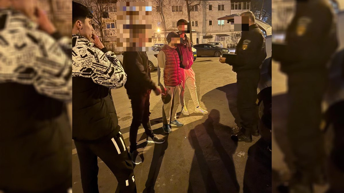 Patru tineri din Iași și-au pus în cap un cartier întreg! Oamenii au fost exasperați de gălăgia provocată: „Unul a venit din străinătate și a vrut să le facă cinste”