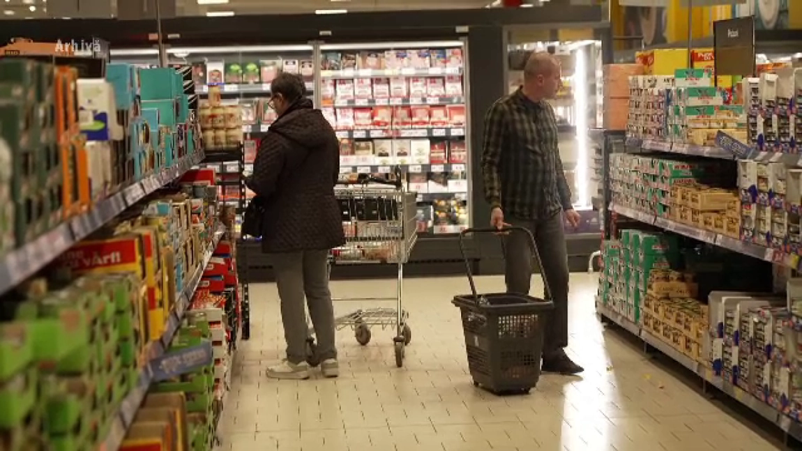 Românii plătesc mai mult pe igienă decât pe gaze. Topul surprinzător al scumpirilor din martie
