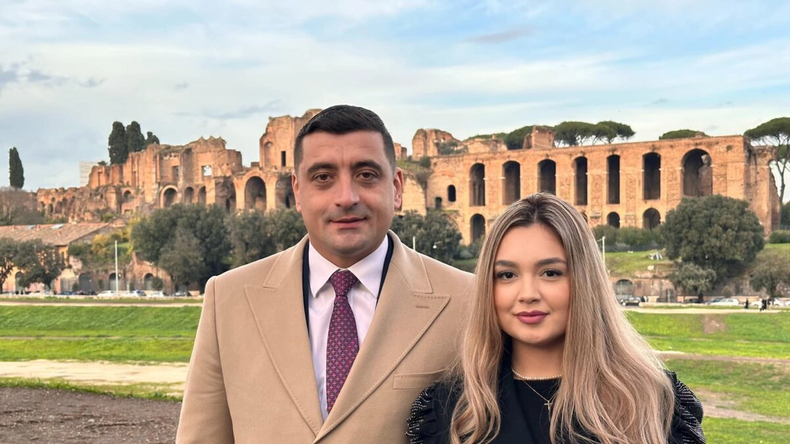 Femeia din umbra liderului AUR. Cine este și cu ce se ocupă Ilinca, soția lui George Simion. Povestea nespusă a familiei care l-a dus spre Cotroceni