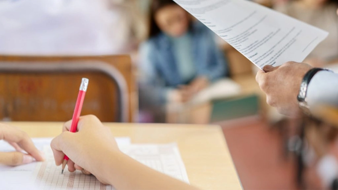 Peste 7.400 de Elevi de Clasa a IV-a din Iași Își Încep astăzi Evaluarea Națională 2025 cu Proba la Limbă și Comunicare!