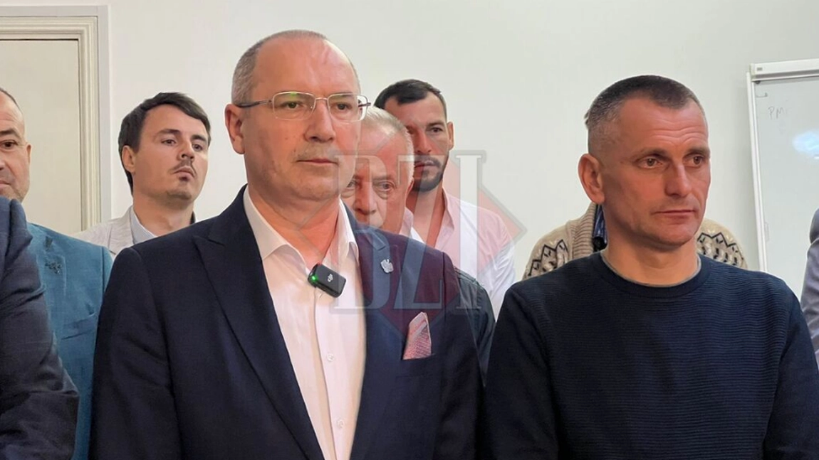 Primele rezultate ale exit-pollurilor au fost afișate. Cum au reacționat membrii AUR Iași