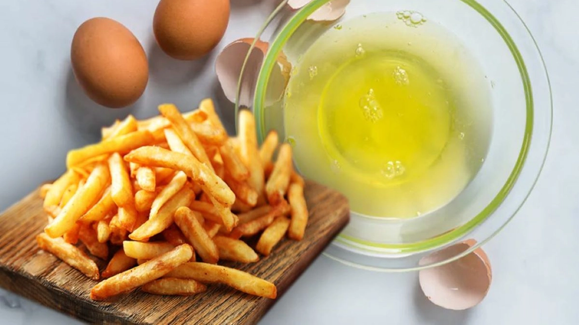 Cum să faci cei mai delicioși cartofi prăjiți cu ou? Rețeta ieftină și gustoasă care nu dă greș niciodată!