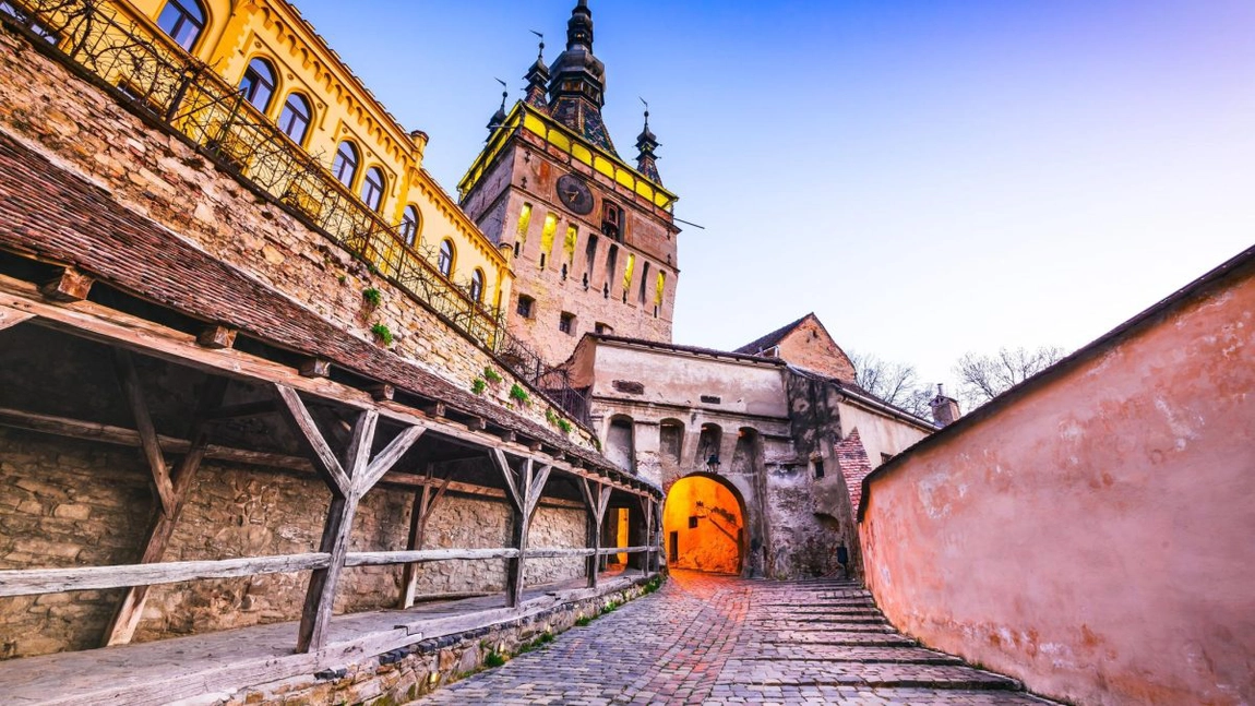 Cea mai fascinantă atracție turistică din România! Bijuteria medievală, unică în Europa de Est