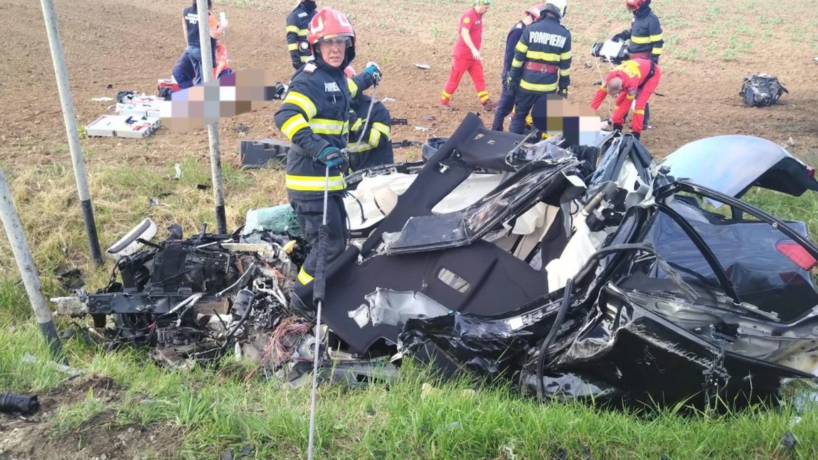 Tragedie pe Centura de Nord a Craiovei: Doi tineri și-au pierdut viața într-un accident devastator, o altă persoană grav rănită