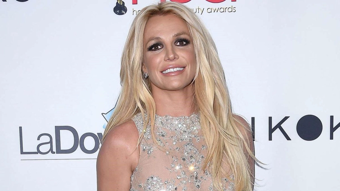 Britney Spears își arată sânii într-un videoclip de pe Instagram. Iată ce reacții au avut fanii