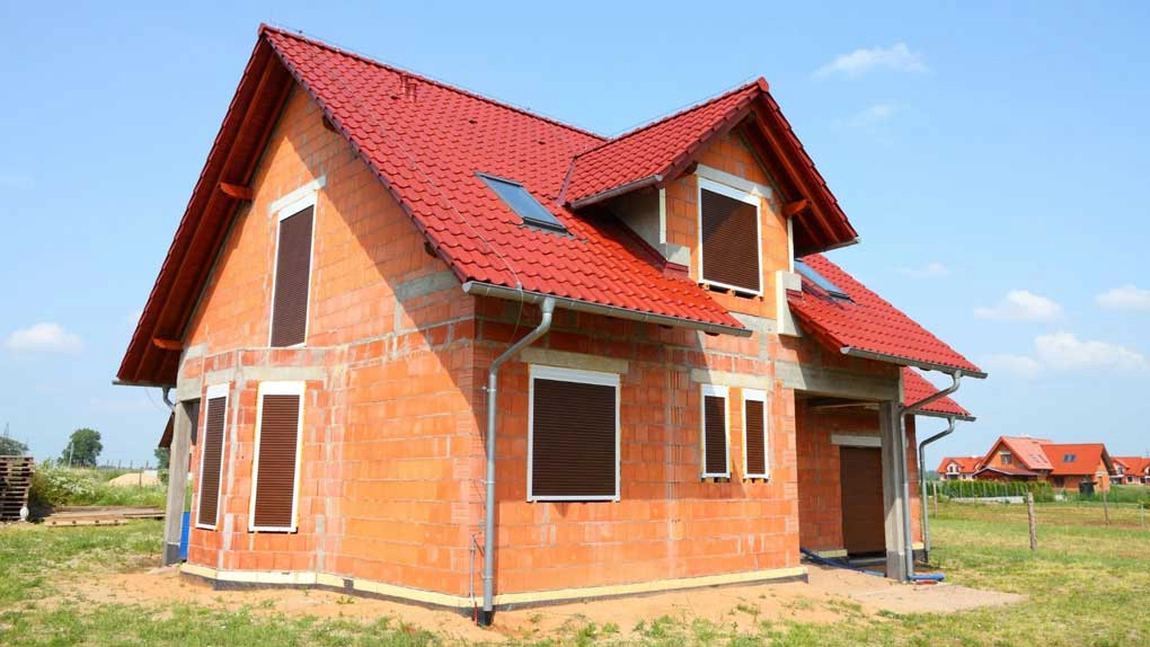Cât costă să construiești o casă de 80 mp la roșu în 2025