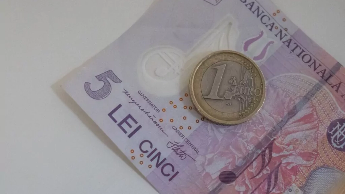 Euro atinge un nou maxim istoric: 5,0991 lei. Leul continuă deprecierea în fața monedei europene