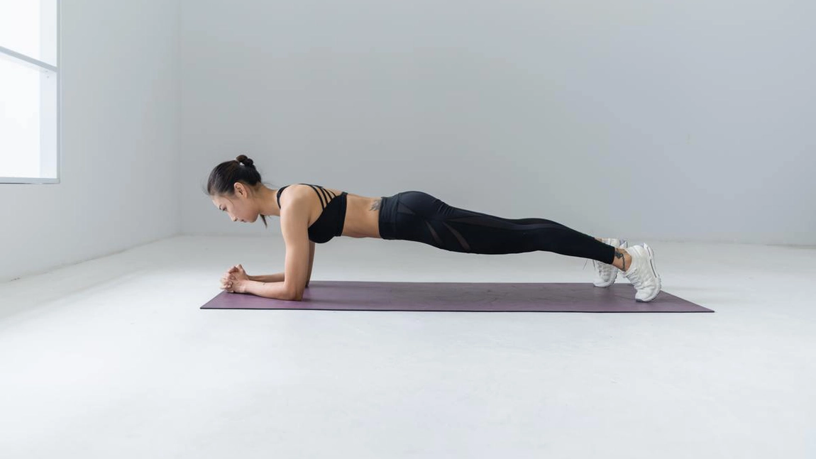 Transformă-ți Abdomenul: Exerciții Simple pentru un Abdomen Plat și o Talie Conturată fără Echipament Special