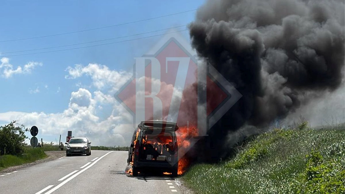 Incendiu în comuna Costuleni. O mașină a luat foc - UPDATE