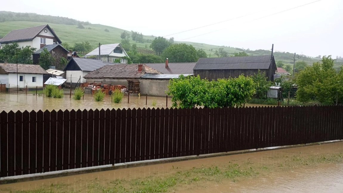 Noi intervenții de urgență în Pârcovaci, Bârnova și Tomești din cauza fenomenelor meteo. Ce incidente s-au înregistrat