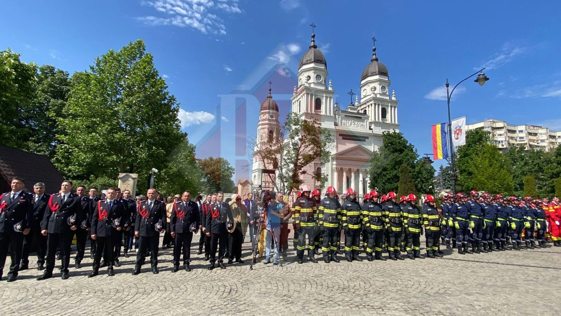 Ceremonie militară și religioasă cu prilejul aniversării a 190 de ani a ISU Iaşi - LIVE VIDEO