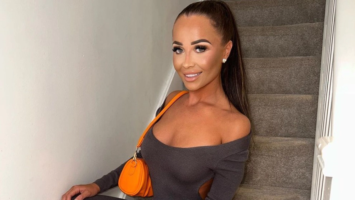 Nicole Samuel a purtat un costum de baie provocator în Ibiza. Fanii au rămas cu totul uimiți de transformarea sa