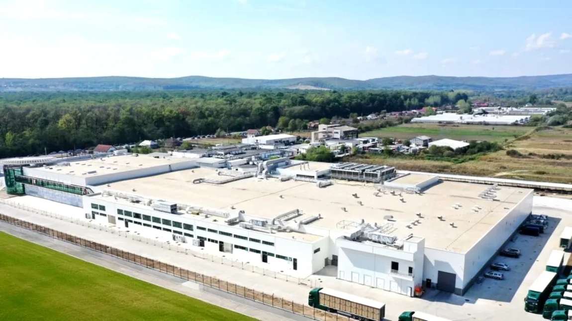 Un producător de carne de pasăre și-a deschis fabrică într-o comună din România! Au fost create 600 de locuri de muncă