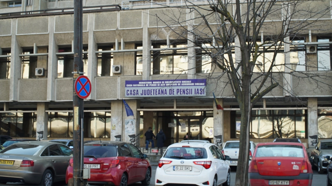 Cum influențează studiile superioare pensia după 15 ani de muncă în Iași? Un sfert dintre pensionari primesc venituri minime.