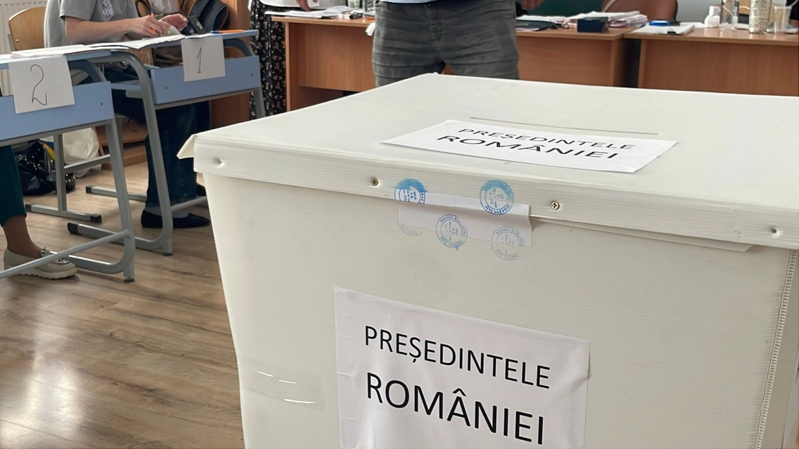 Ieșenii, chemați la urne în turul doi al alegerilor prezidențiale 2025 - secțiile de votare se închid la ora 21:00, posibilă prelungire!