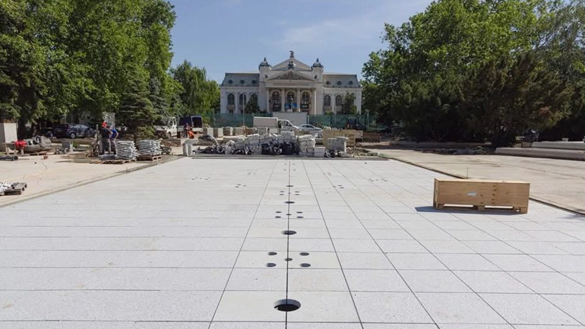 Modernizarea Parcului de la Teatrul Național Aproape Gata - Finalizare Estimată în Vara Aceasta