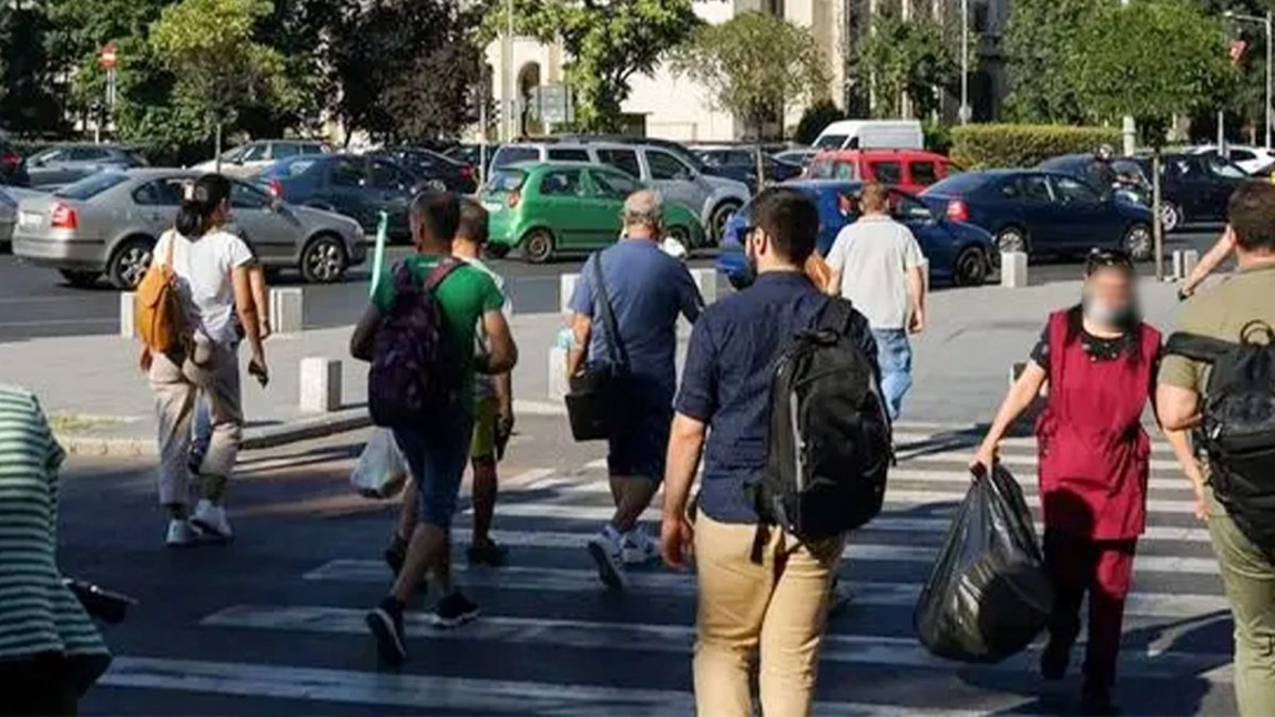 bărbat de 62 de ani a atacat o minoră și a fost arestat pentru agresiune sexuală în public