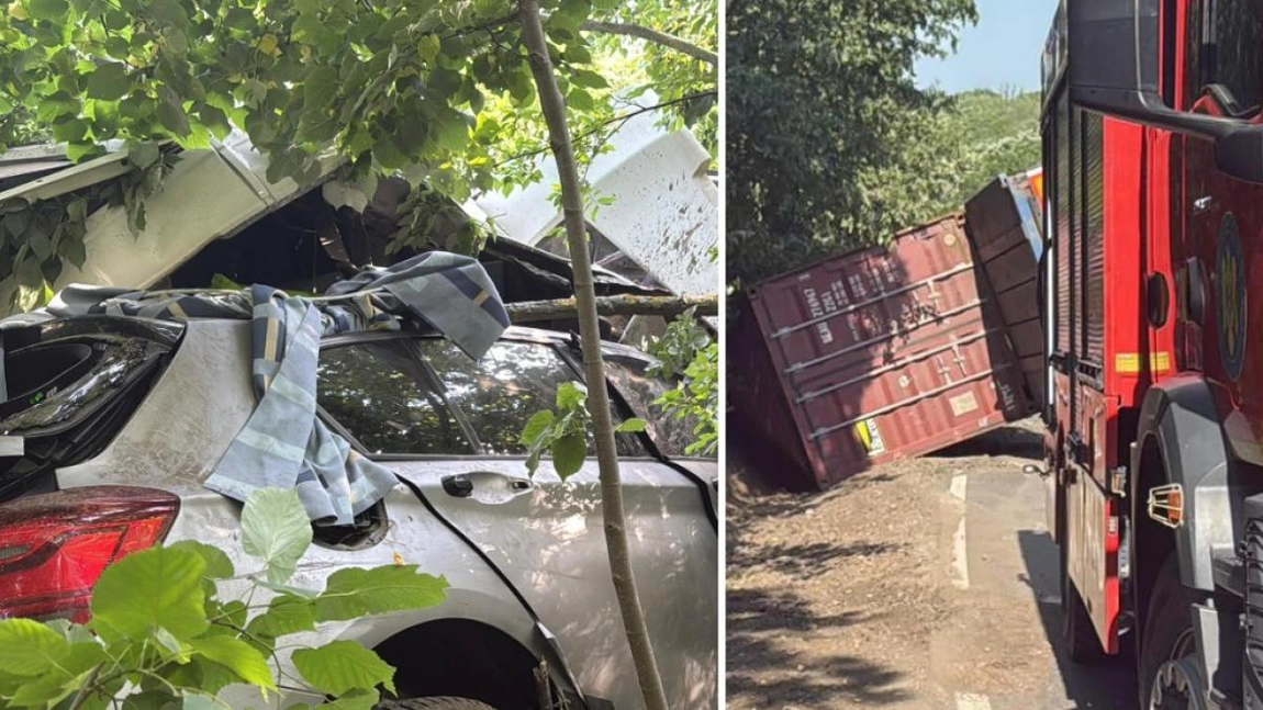 Carnaj pe șosea! Două mașini și un camion, făcute praf, 8 răniți și 1 șofer mort!
