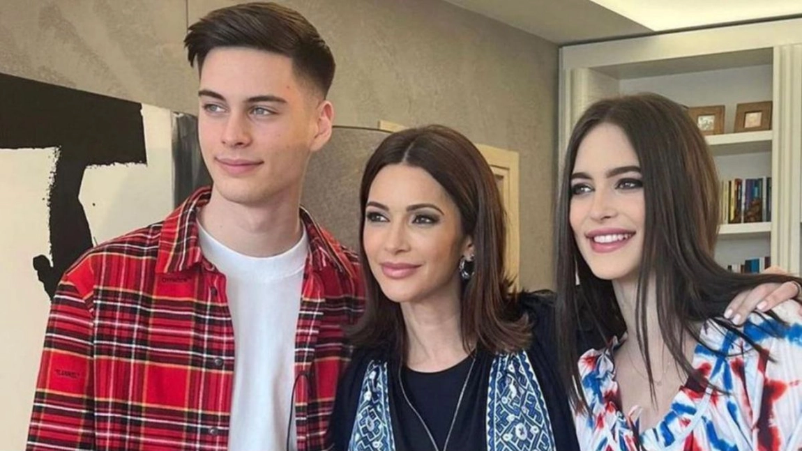 Eva, fiica Andreei Berecleanu, și-a găsit job în Barcelona. Tânăra este atrasă de modelling